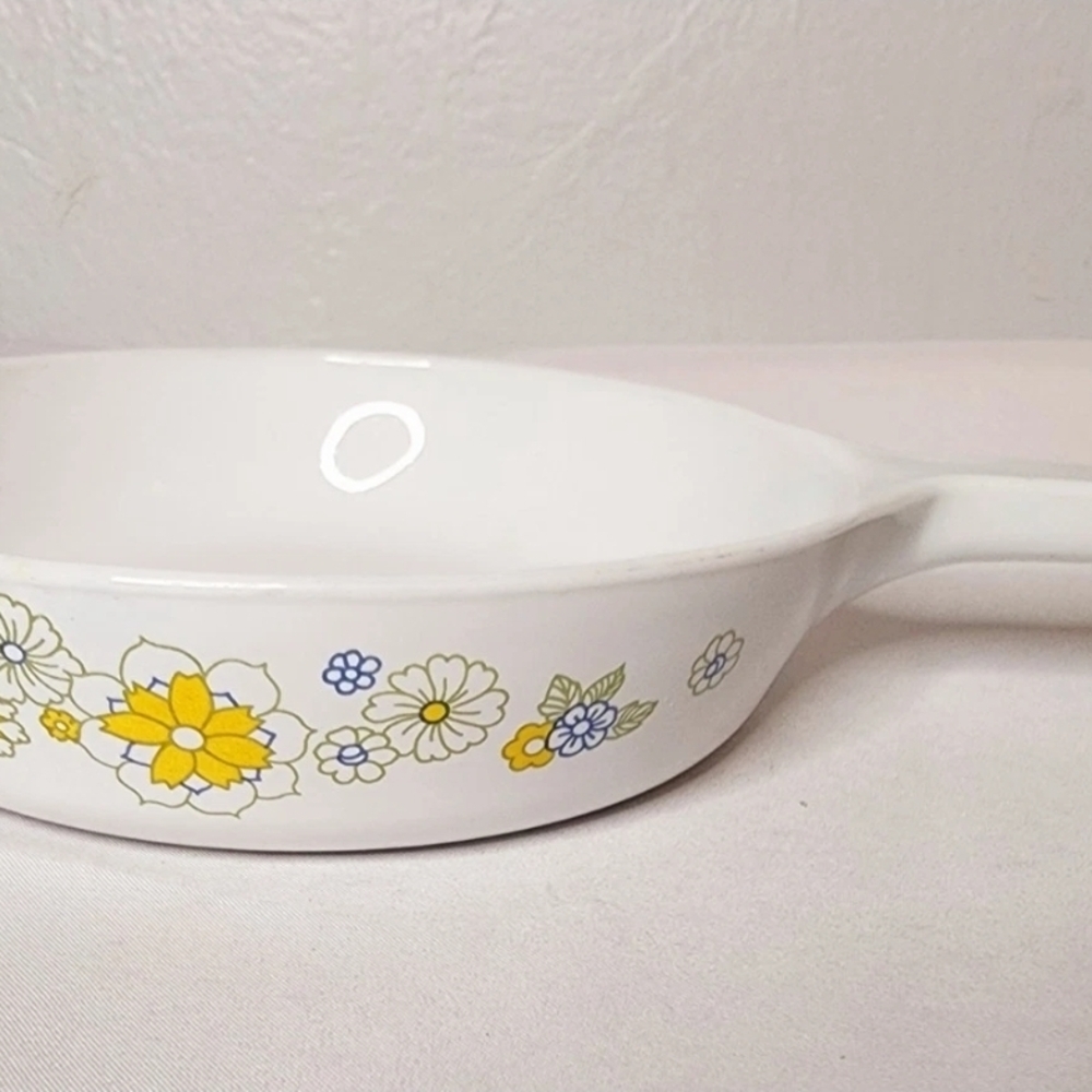Vintage Corning Ware Daisy Sunflower 6\frac{1}{2}" Skillet P-83-B Menuette...